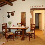 Air-conditioned Flat With Pool And Wellness Area