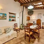 Dom wakacyjny Air-conditioned Flat With Pool And Wellness Area Città della Pieve