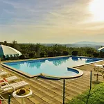 Air-conditioned Flat With Pool And Wellness Area