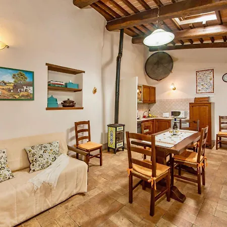 Casa de Férias Air-conditioned Flat With Pool And Wellness Area Città della Pieve