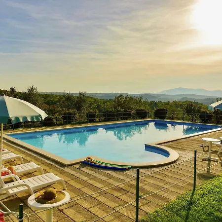 Air-conditioned Flat With Pool And Wellness Area