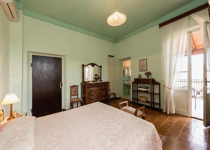 Air-conditioned Flat With Pool And Wellness Area *