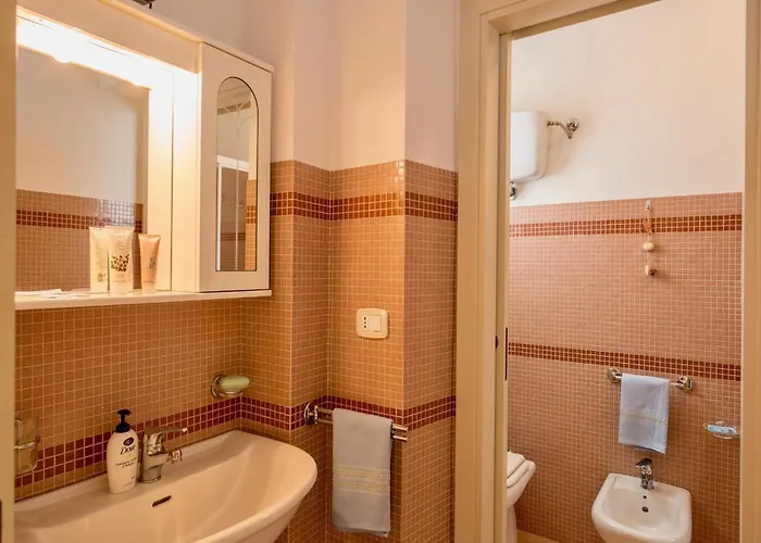 Air-conditioned Flat With Pool And Wellness Area 別荘